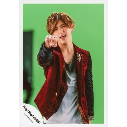 中古生写真 ジャニーズ Hey Say Jump 山田涼介 上半身 衣装赤 黒 グレー 右手グー 口開け 背景緑 Fantastic Time Pv ジャケ写 G 駿河屋ヤフー店 通販 Yahoo ショッピング