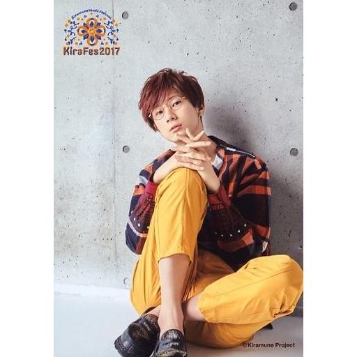 中古生写真 男性 Trignal 江口拓也 全身 衣装赤 黄色 座り 両手右膝の上 Kiramune Music Festival 17 ブロマイド G 駿河屋ヤフー店 通販 Yahoo ショッピング