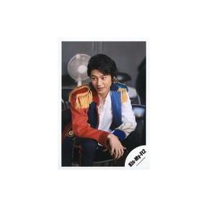 中古生写真(ジャニーズ) Kis-My-Ft2/横尾渉/膝上・椅子座り・衣装白