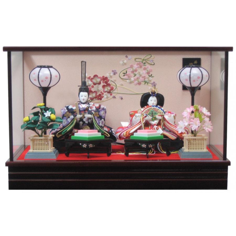 雛人形 ケース飾り 間口55ｃｍ茶溜塗り刺繍リボン梅桜 小三五親王菱台飾り（A2頭）