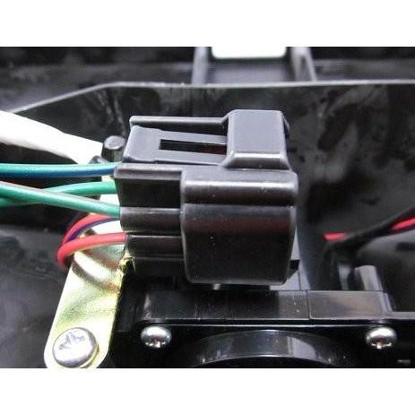 いすゞ（ISUZU） テールランプ（テールライト）カバー付き（右）いすゞ