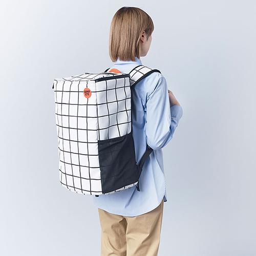 Emergency Bag 防災リュック 防災グッズ20種 容量28L SONAETE ソナエテ 杉田エース 軽量 撥水素材 反射板付 ポケット多数 保存食 取り寄せ_2