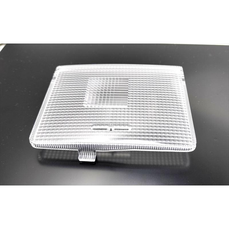 マップランプレンズNO．2のみ 81266-22330 マークX用 トヨタ純正