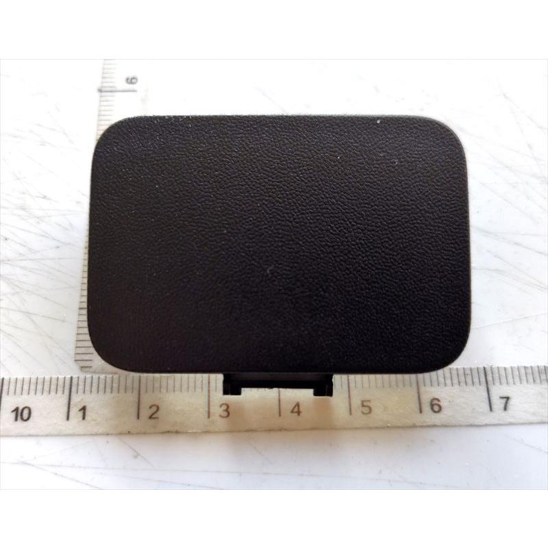 フロントバンパホールカバーのみ 52127-26060 ハイエース用 トヨタ純正