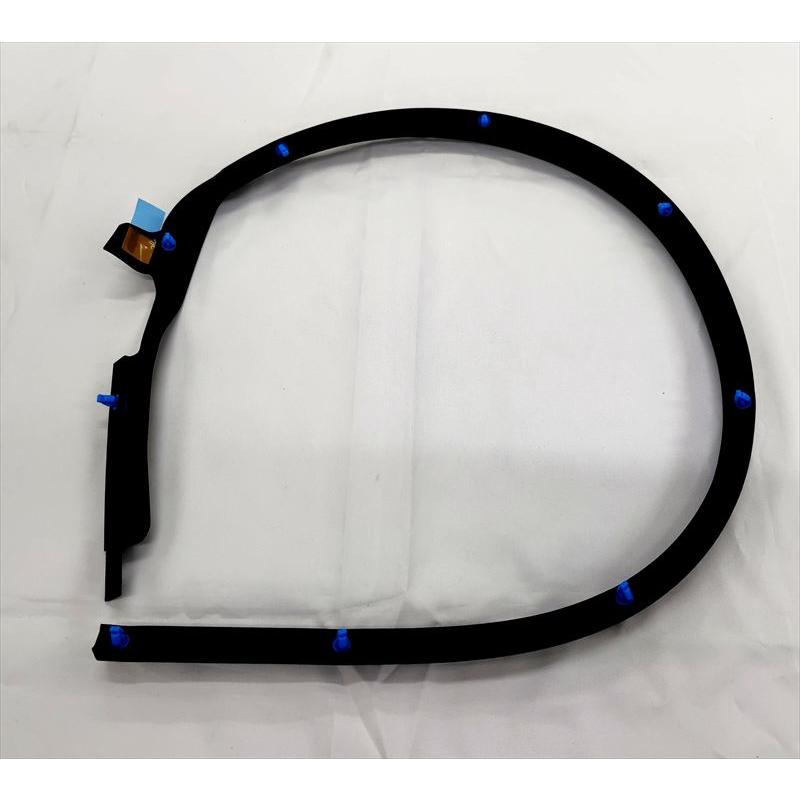 リヤドアウエザストリップNO．3RHのみ 67895-58020 アルファード