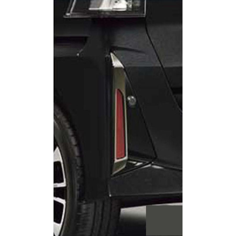 タント カスタム リヤリフレクターガーニッシュ（ダークブラックメッキ