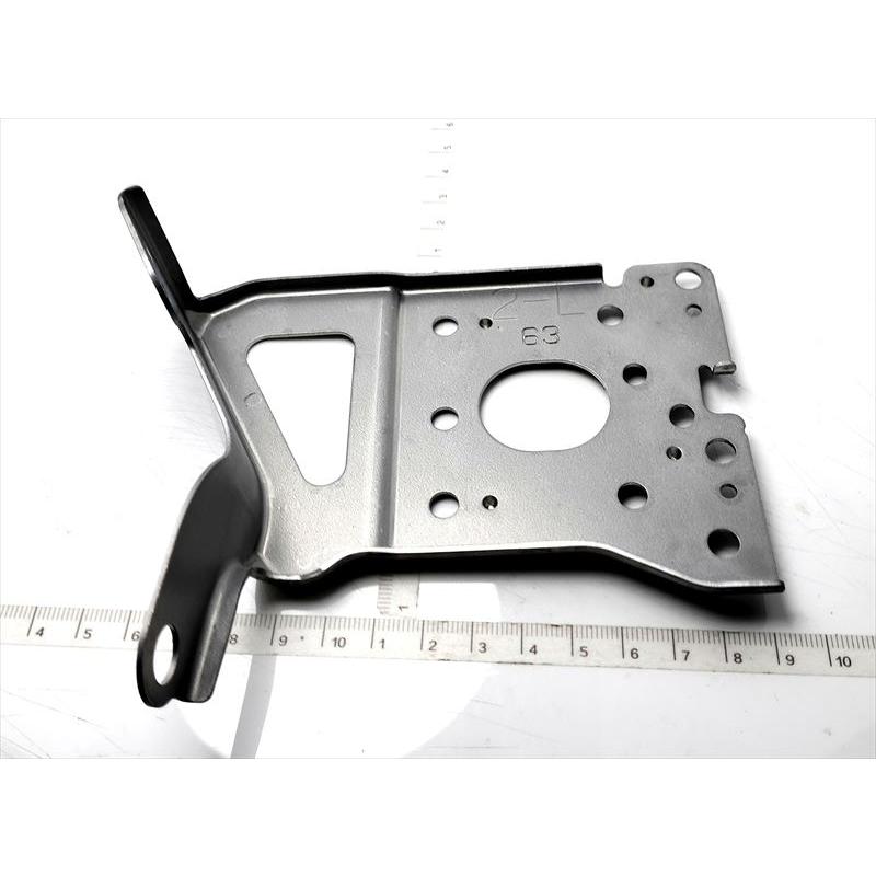 ラジオブラケットNO．2のみ 86212-74020 IQ用 トヨタ純正部品