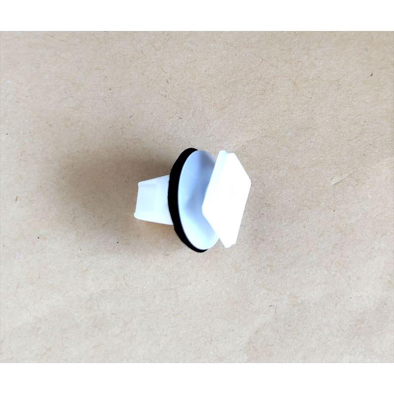 N BOX用 テールゲートスポイラーのクリップのみ 91511-TTA-003 DBA