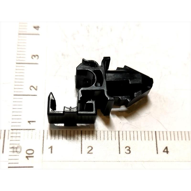 ネネ出品 N BOX用 ワイヤーハーネスのクリップのみ 91506-SZH-003 DBA