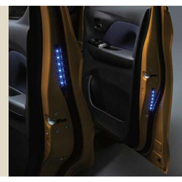 国際ブランド Ekクロス セーフティーイルミネーション 三菱純正部品 4w 5w 7w 8w 3w 6w パーツ オプション 在庫一掃 Kuljic Com