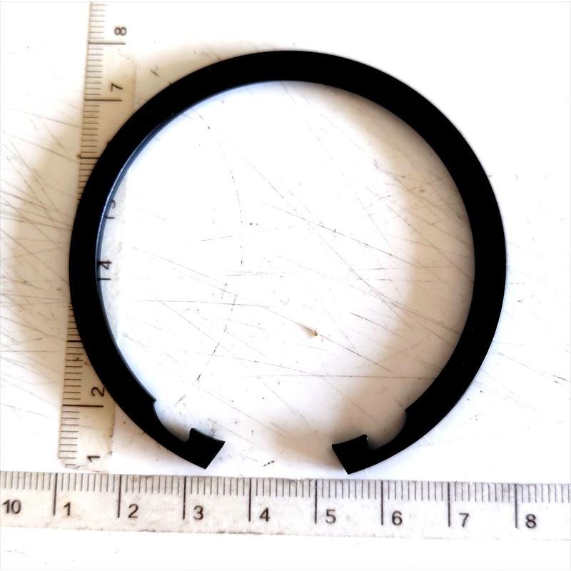 ダイハツ フロントアクスル ハブサブアセンブリ フロントアクスルのハブのホールスナップリングの右側のみ 9004521163