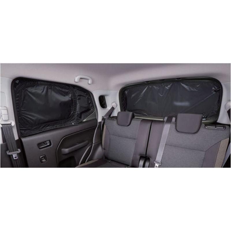 クロスビー リヤプライバシーシェード（メッシュ付） スズキ純正部品