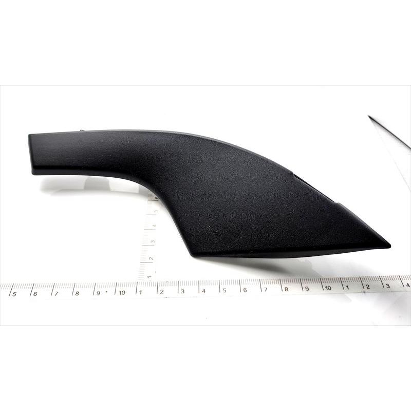 カウルサイドパネルホールのカバーの左側のみ 53446B2030 ソニカ用