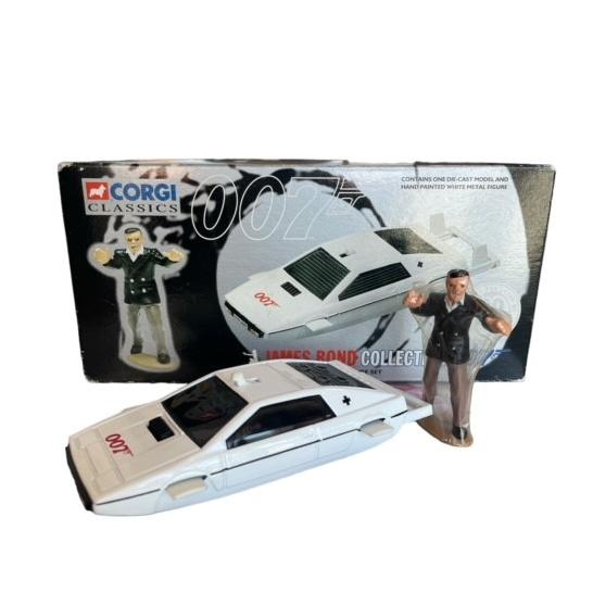 Boîte Corgi James Bond 007 – 8 Véhicules Miniatures Sous Blister – Édition 2006