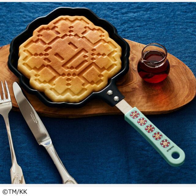 スマート付録 村上隆 お花パンケーキパン ミニフライパン、ポストカード、シール 宝島社 【限定お花ステッカー付】smart スマート 2021年 12月号 特別号