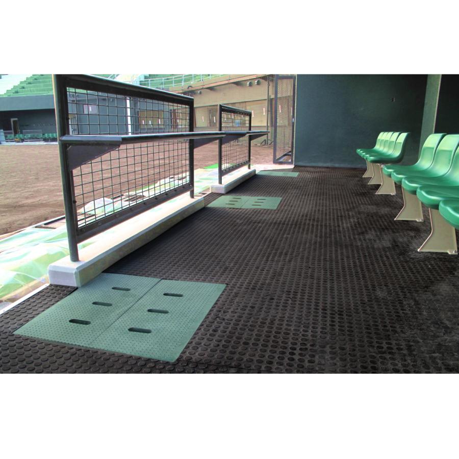 ゴムマット　耐スパイク性　ダッグアウト　練習場　厚 18ｍｍ　スパイクマット　広島化成　二層品　レンガ　1枚　ゴルフ場　仮設　突起有　幅1ｍ　長さ2ｍ |  | 09