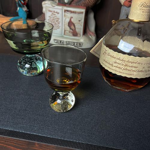 ＜吸水タイプ ラバー バーマット＞　吸水性のある バー マット　 ソリッド ブラック　バーグッズ　430x230x2mm　バーテンダー絶賛の作業性 |  | 01