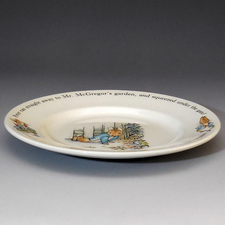 正規品 未使用 ウェッジウッド ピーターラビット 箱付 WEDGWOOD（ウェッジウッド） ピーターラビット 旧刻印 英国製