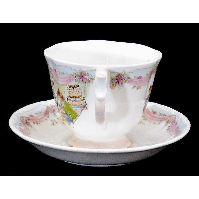 ロイヤルドルトン Royal Doulton　ブランブリーヘッジ  ウェディング　カップ＆ソーサー｜swan-antiques｜05