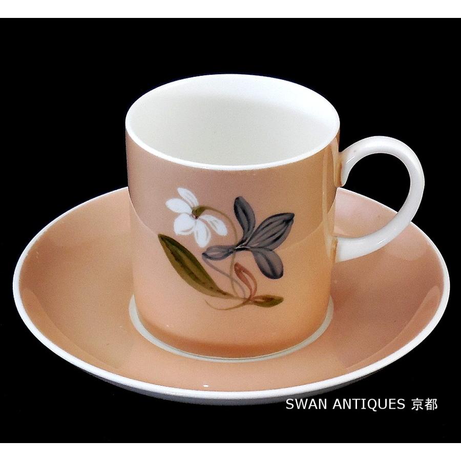 スージークーパーフローラルモチーフのティーセット