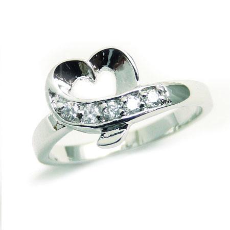 x*o様 Tiffany & Co. ハート型ピンキーリング Tiffany & Co. ハート型ピンキーリング