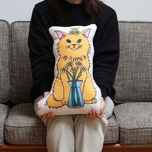 ミドリコマツ キャット ベージュ エンジョイ C＆D クラブ クッション MIDORI KOMATSU  The Enjoy C＆D Club Cushion 2407 | DETAIL | 01