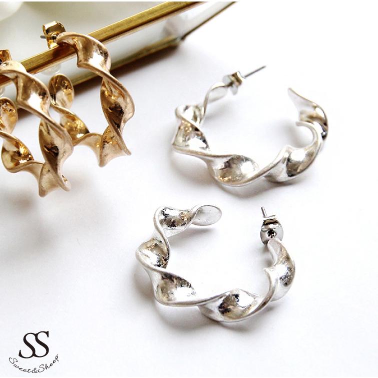 ピアス レディース ゴールド シルバー フープピアス おしゃれ デザイン ねじり アクセ シンプル 大人 上品 可愛い かわいい きれいめ プレゼント 30代 40代 Sweet Sheep 通販 Yahoo ショッピング