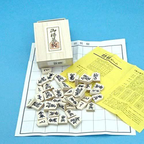 配送員設置 将棋セット 新桂２寸足付将棋盤と白椿上彫駒のセット Hi Tech Boutique
