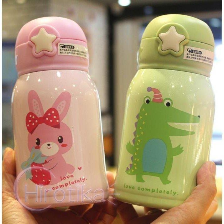 水筒 子供用 魔法瓶 おしゃれ 可愛い キッズ 女の子 男の子 ボトル 2ways 直飲み 500ml ストロー付き カバー付き 斜めかけ可能 保温 保冷 保育園 コップ付き 新品即決