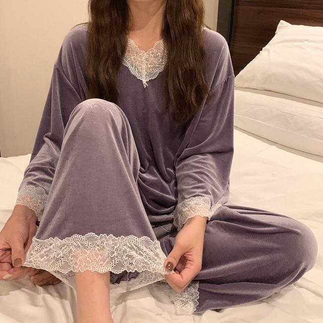 ❤️お値下げ★アルベロベロ❣️可愛い部屋着？ ルームウェア 上下セット レディース 部屋着 長袖 Vネック ベロア