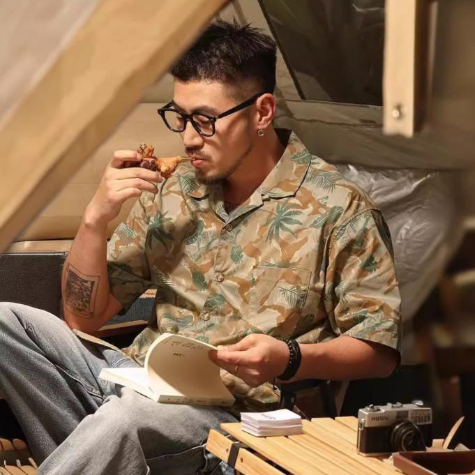 アーバンリサーチ　アロハシャツ メンズ 半袖シャツ 夏 大きいサイズ 柄シャツ パイナップル柄 黒 白 キューバシャツ 半袖シャツ メンズシャツ カジュアルシャツ　福岡県　博多　吉塚　箱崎　天神 アロハシャツ メンズ 半袖シャツ 夏 大きいサイズ 柄シャツ