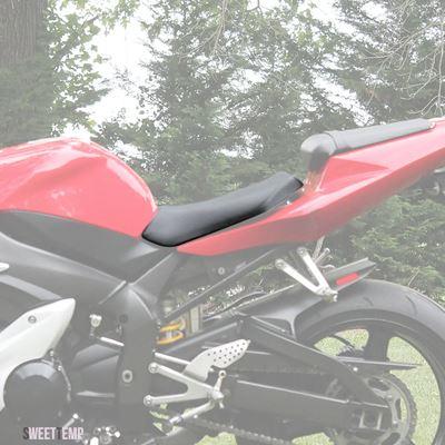互換品 ヤマハ フロントシート YZF-R1 2002年〜2003年 運転手 ライダー_5
