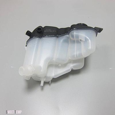 互換品 フォード モンデオ 2007年から2012年用 カーアクセサリー冷却装置ラジエーター膨張ボトル 6G91 8K218 AD_5