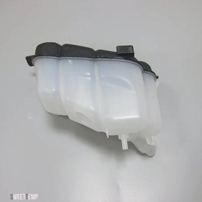 互換品 フォード モンデオ 2007年から2012年用 カーアクセサリー冷却装置ラジエーター膨張ボトル 6G91 8K218 AD_6