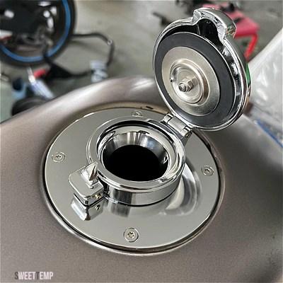 互換品 BMW K100 K100LT K100RS K100RT K 100 K75 K1 CNC アルミ燃料タンクガスキャップカバー回転オープンすぐ