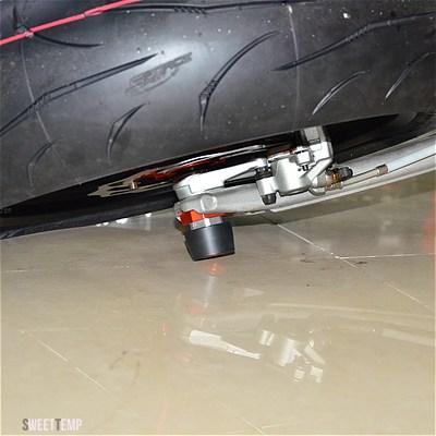 互換品 KTM 690 SMC R 2019-2023 690 デューク 2008-2019 スライダーフロントリアフォークアクスルスライダーハスクバーナ VITPILEN 701 スーパーモト_11