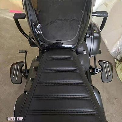 互換品 ハーレー ドライバーフットボード ライダーフットペグ フットレスト ソフテイル スリムローボブファットボーイ ブレイクアウトデラックス FLDE F