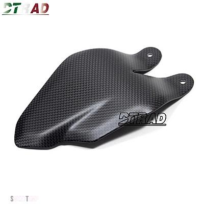 互換品 ドゥカティ DIAVEL V4 2023 2024 リアルカーボンヒールガード右側ヒールプレートフットプロテクターバイクアクセサリーマット