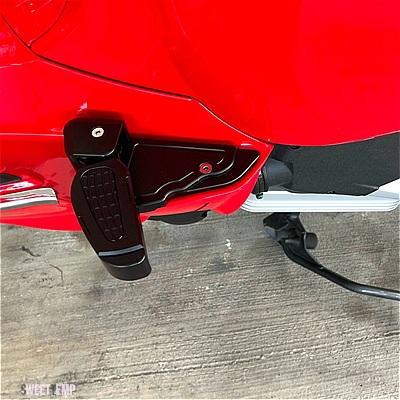互換品 ベスパ リア助手席フットレスト プリマスプリント 125 150 バイク 折りたたみ式フットステップ 延長フットペダルアダプター 2017-2020_5