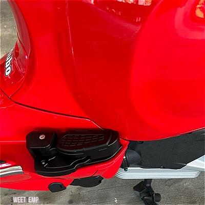 互換品 ベスパ リア助手席フットレスト プリマスプリント 125 150 バイク 折りたたみ式フットステップ 延長フットペダルアダプター 2017-2020_6