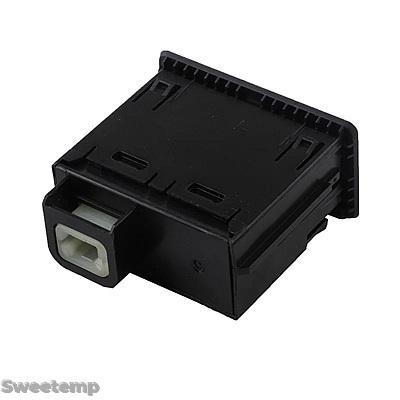 互換品 2023-2024用 三菱 8638A491 8638A317 車用USB AUXポート