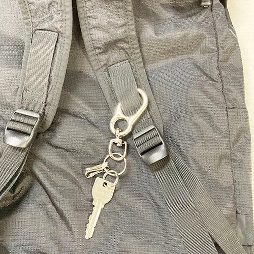 ２個セット　八の字カラビナキーホルダーＬ　プチギフト　店舗用品　事務用品　防犯用品　防災用品　落下防止　紛失防止　業務用　備品　卸値 |  | 03