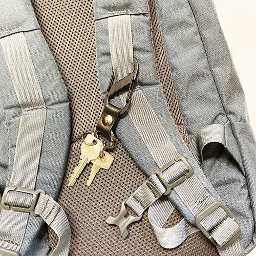 ２個セット　レザーフックＷゲートカラビナキー　プチギフト　店舗用品　事務用品　防犯用品　防災用品　落下防止　紛失防止　業務用　備品　卸値 |  | 03