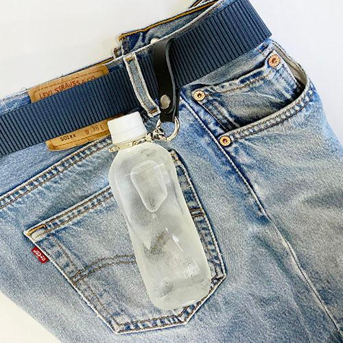 ２個セット レザーベルトペットボトルホルダー プチギフト 店舗用品 事務用品 防犯用品 防災用品 落下防止 紛失防止 業務用 備品 卸値 |  | 03