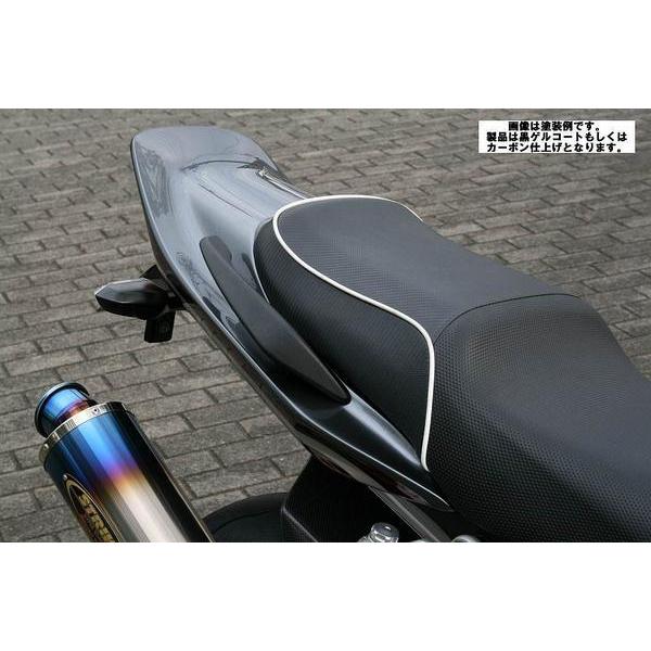 ストライカー(STRIKER) 　ZRX1200DAEG　ワイドシートカウル |  | 01