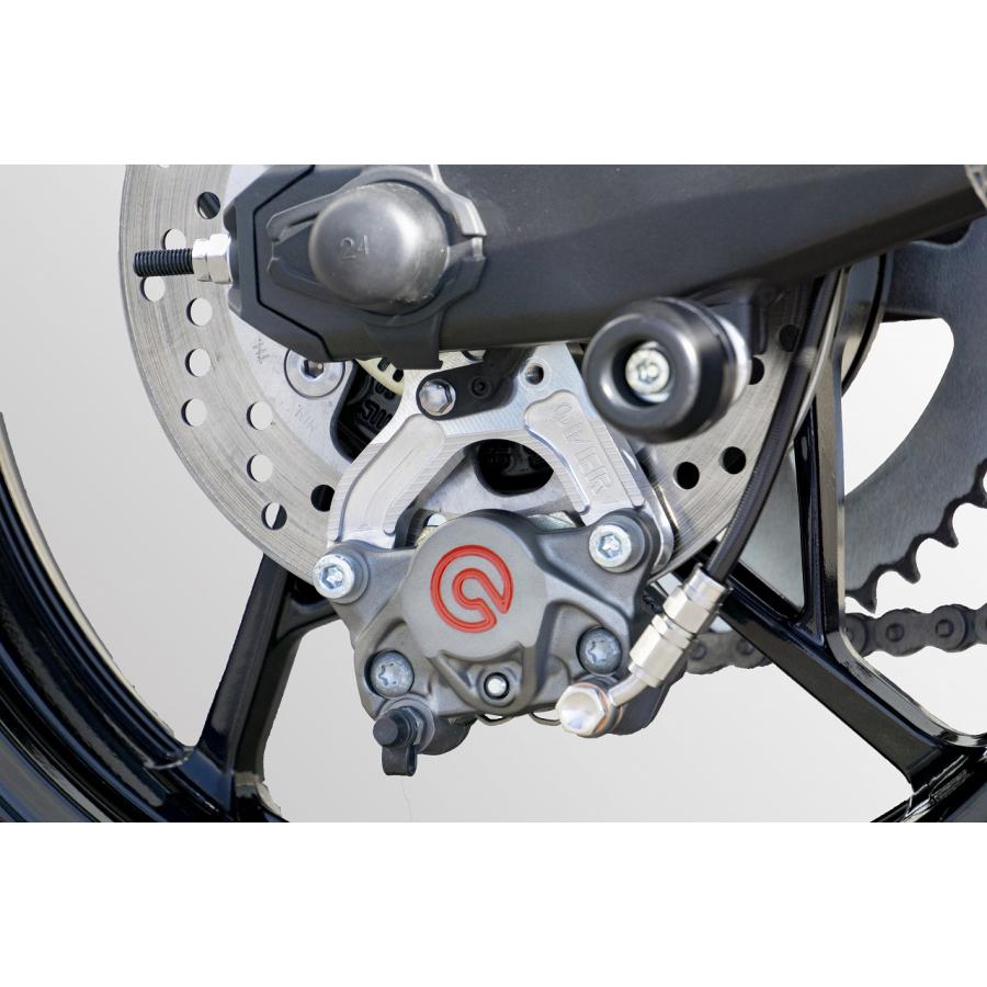 OVER（オーヴァー）ZX-25R/SE 20〜　リアキャリパーサポート　ブレンボ2P用　シルバー |  | 01