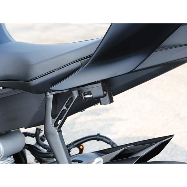 ベビーフェイス YZF-R6 '17〜 ヘルメットロック BABY FACE 009