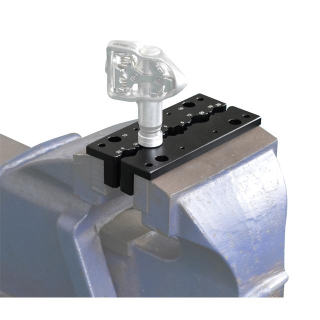 IceToolz アイスツールズ  E122 アクスルバイス re-502 |  | 02