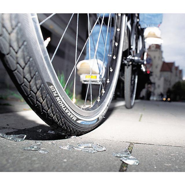 SCHWALBE シュワルベ マラソン プラス 26×1.75 |  | 02