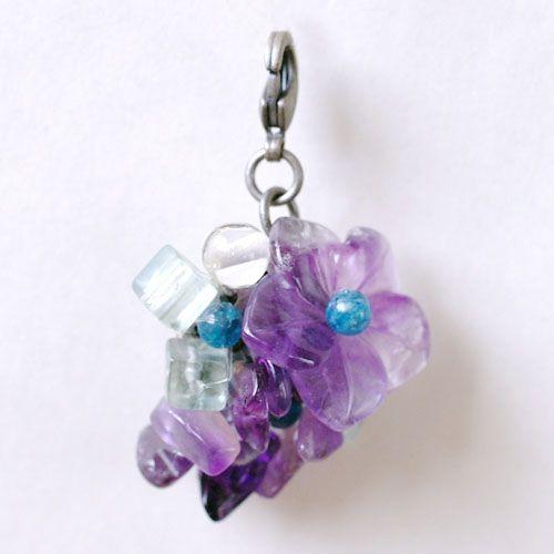 紅女　joncher　アメジストフラワーチャーム付ラリエット（アメジスト・フロライト・水晶・アパタイト） |  | 03